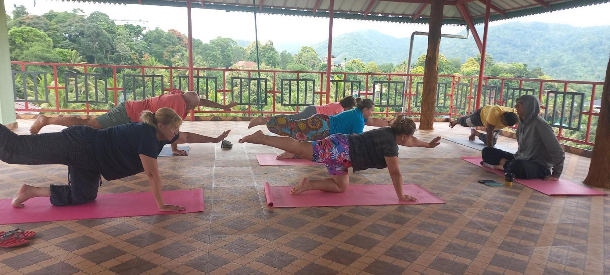 Panthalams Homestay Thekkady Bagian luar foto