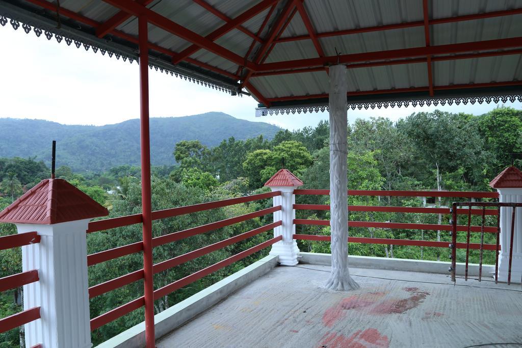 Panthalams Homestay Thekkady Bagian luar foto