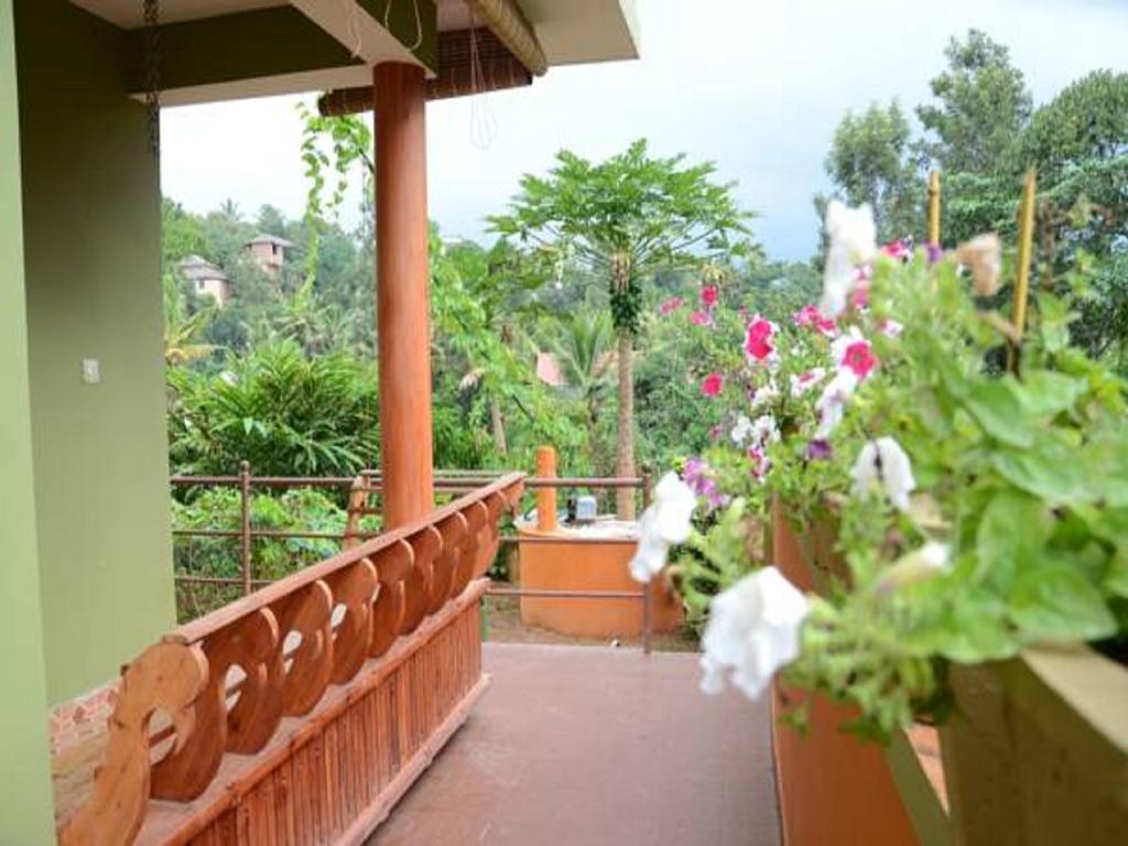 Panthalams Homestay Thekkady Bagian luar foto
