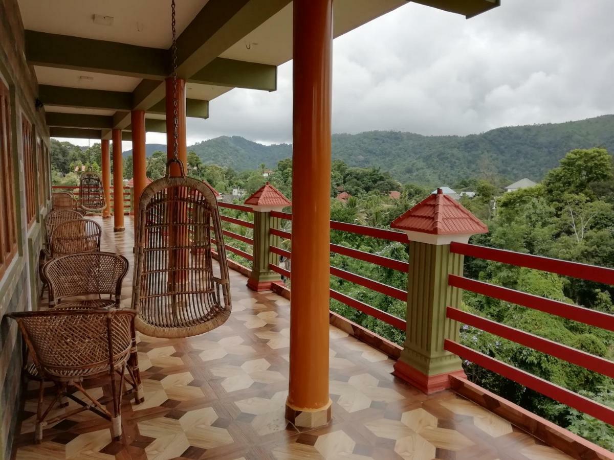 Panthalams Homestay Thekkady Bagian luar foto