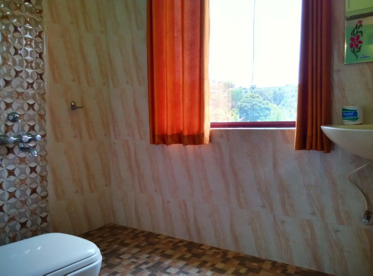Panthalams Homestay Thekkady Bagian luar foto